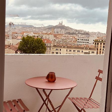 Sublime 2 Pieces Vue Incroyable Mer Et Tout Les Monuments De Marseilles Exterior foto