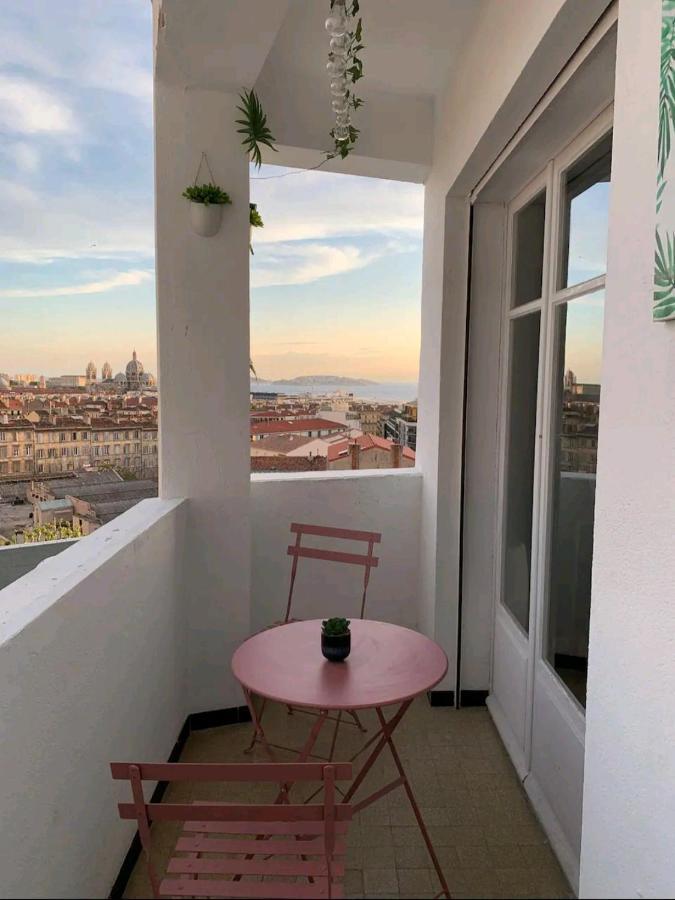 Sublime 2 Pieces Vue Incroyable Mer Et Tout Les Monuments De Marseilles Exterior foto
